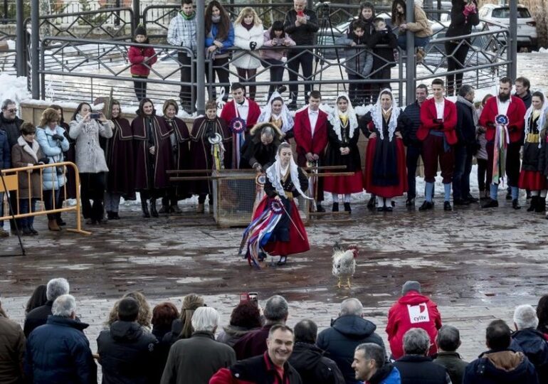 Abren Expediente a Poza de la sal por usar gallos y conejos en el Escarrete