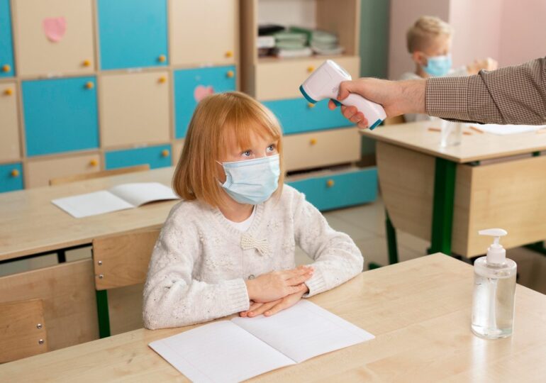 Aumentan los casos de coronavirus en las aulas a 688 desde el inicio del curso