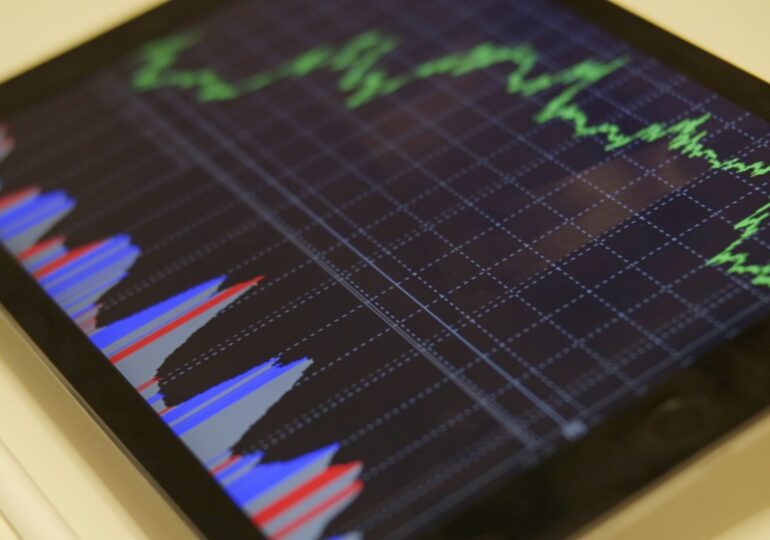La directora de la Agencia Tributaria de la Región de Murcia explica como aumentar la productividad un 20% a los economistas