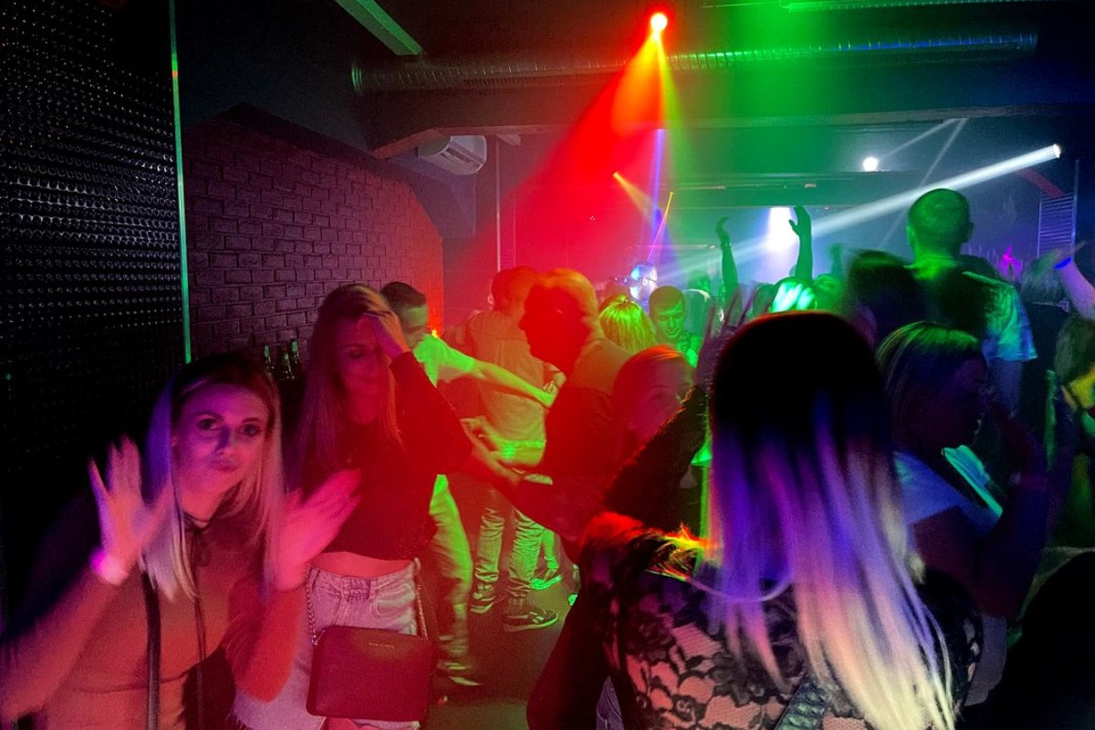 Vuelve el baile y la barra a locales de ocio de murcia