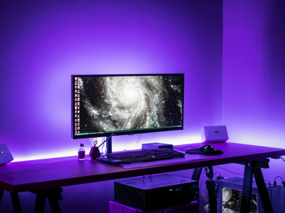 redd f 3mWxKnqET3E unsplash Apple iMac M1 Review: the all-in-one for almost everyone