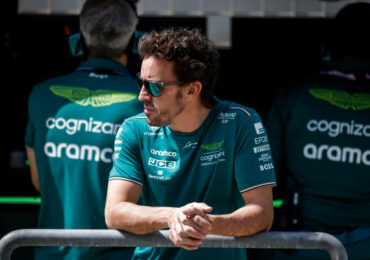 Fernando Alonso en Aston Martin