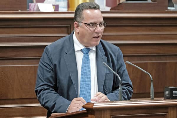 Poli Suárez comparte su política educativa inclusiva con las familias