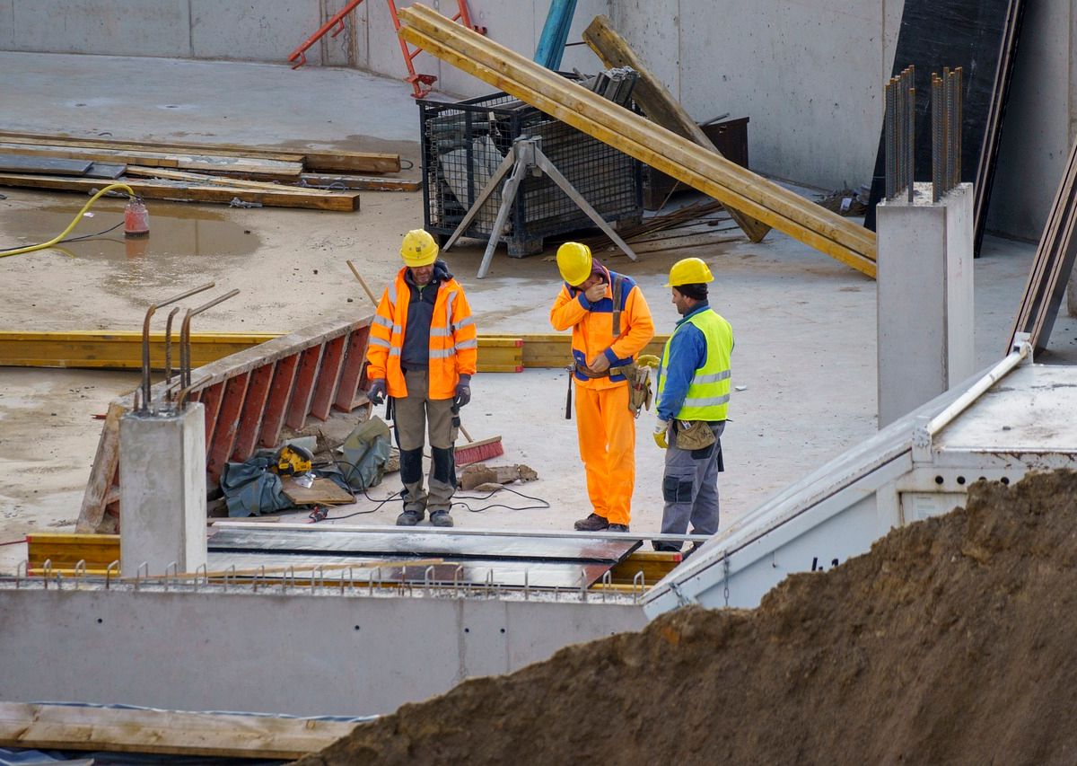vecinos de alicante denuncian construcciones ilegales