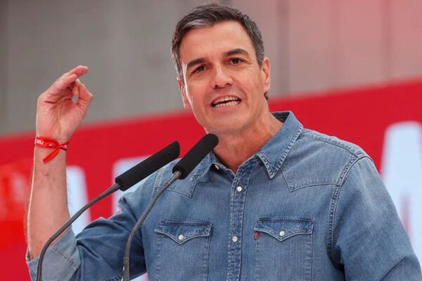 El CIS de noviembre amplía la ventaja del PSOE sobre el PP a casi cinco puntos